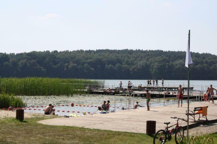 Bacowki Nad Jeziorem Goszcza Lubrza  Exteriér fotografie