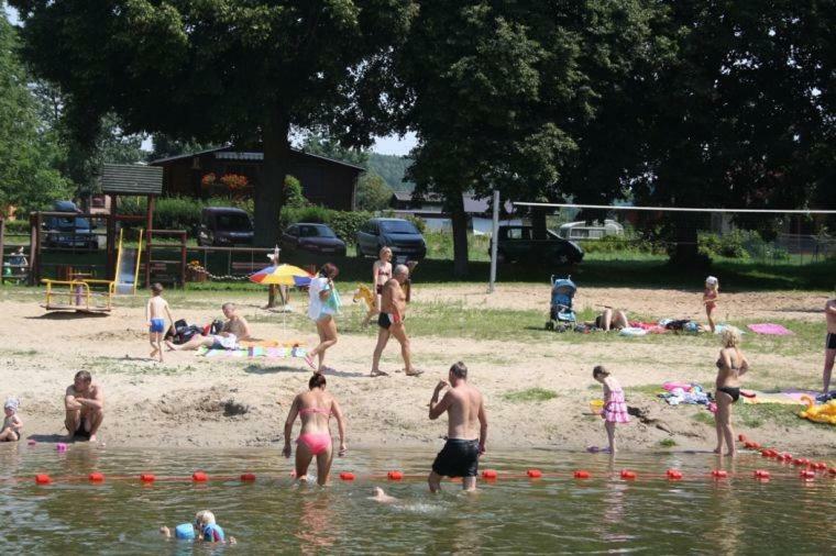 Bacowki Nad Jeziorem Goszcza Lubrza  Exteriér fotografie